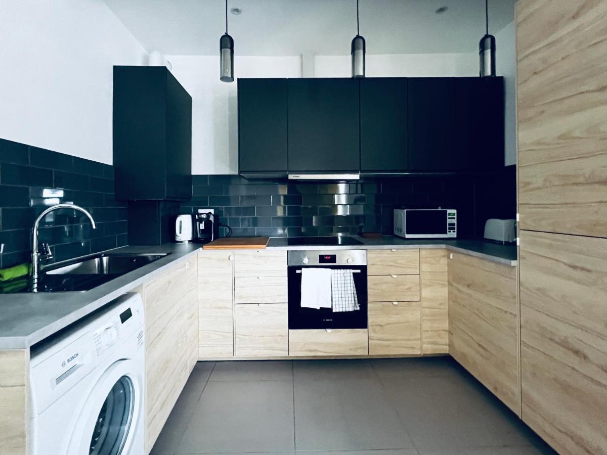 Neils Place Hosted By Airoperate ロンドン エクステリア 写真